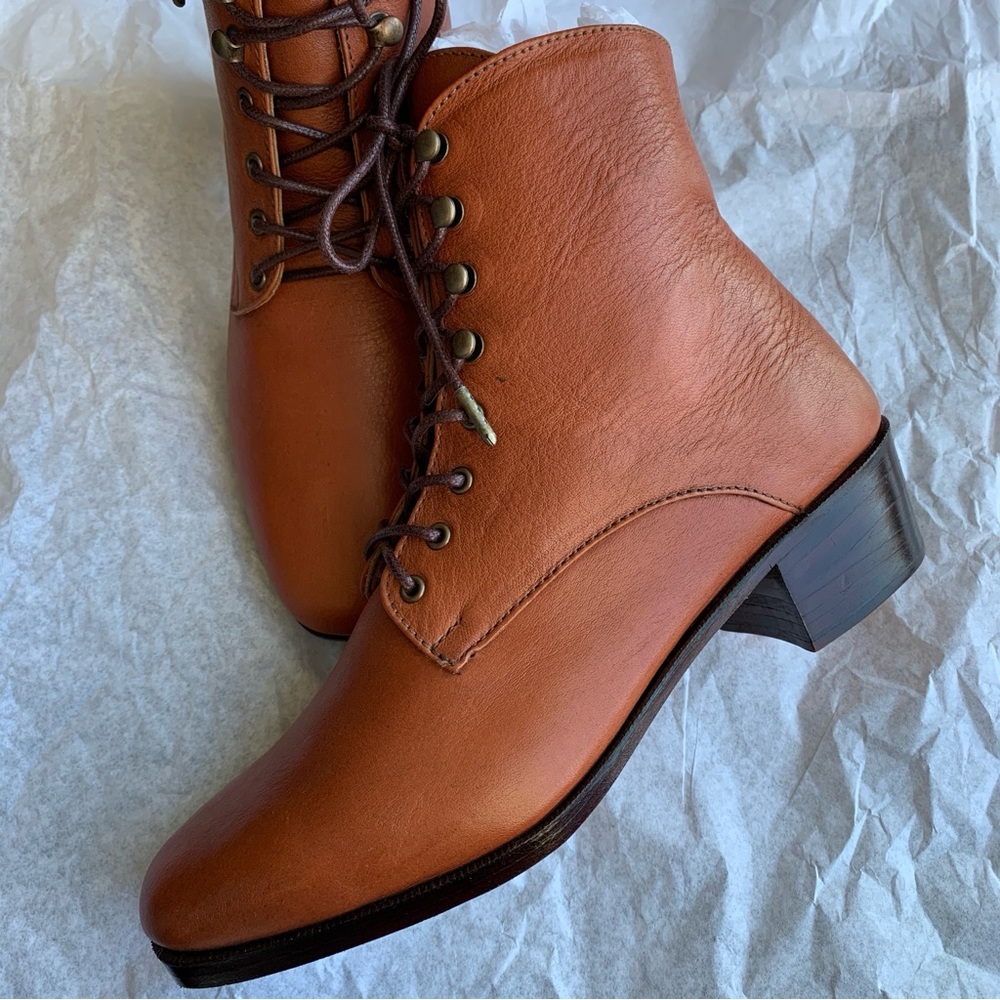 Christy Dawn Leather Dawn Boot, Walnut Color, 8.5, New - Picture 8 of 13